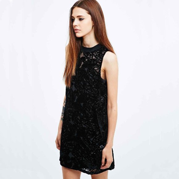 MINKPINK | Black Velvet Dress with Paisley Detail - Picture 1 of 6
